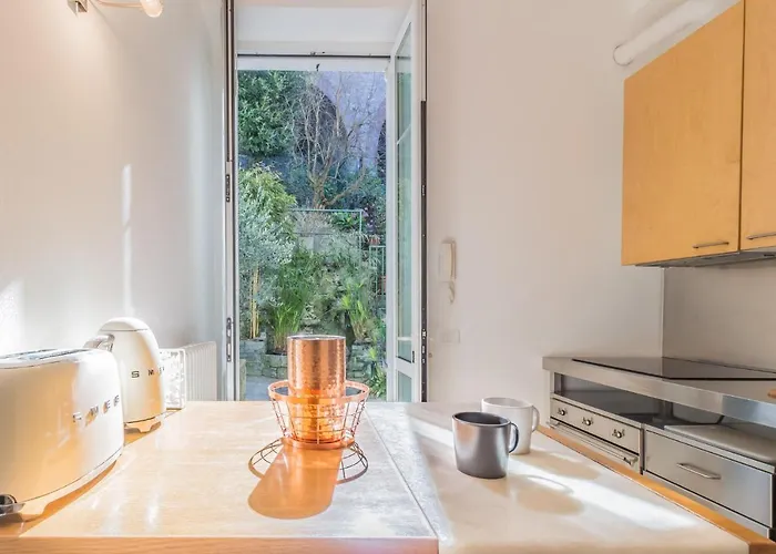 Varenna Apartman Perledo